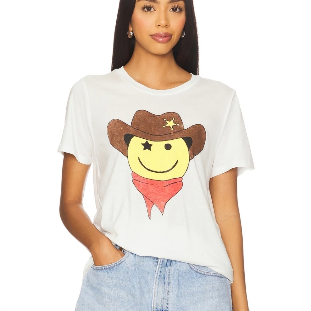 Lauren Moshi Wolf Cowboy Happy Face tee